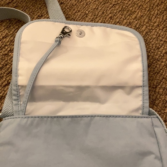 A New Kipling purse - Picture 4 of 7